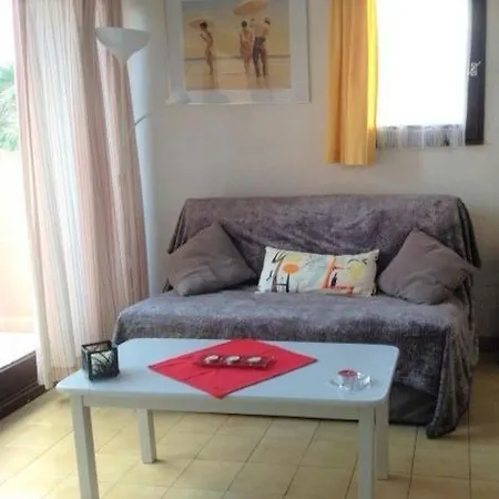 2 Pieces 4 Couchages Port Naturisme Pl010-1004 * Leucate